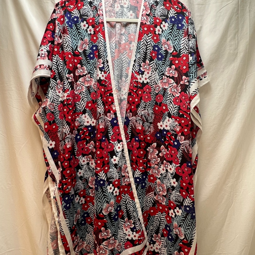 Floral Kimono with Red and Blue Pattern